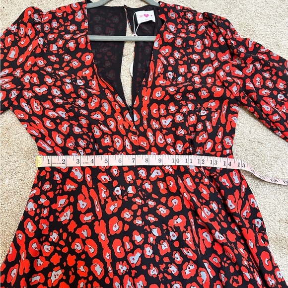 NWT Buddy Love Parker Deep V-Neck Dress - Red Cherry Bomb  Abstract Art To Wear - Picture 7 of 12